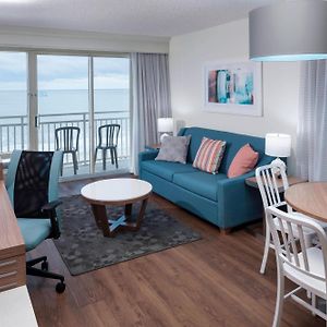Suite mit 1 Schlafzimmer und mit Queensize-Bett und mit Ozeanblick